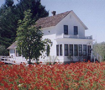 o casa vopsita in culori deschise pare mai mare