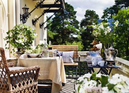 Florile - cele mai frumoase decoratiuni in balcon