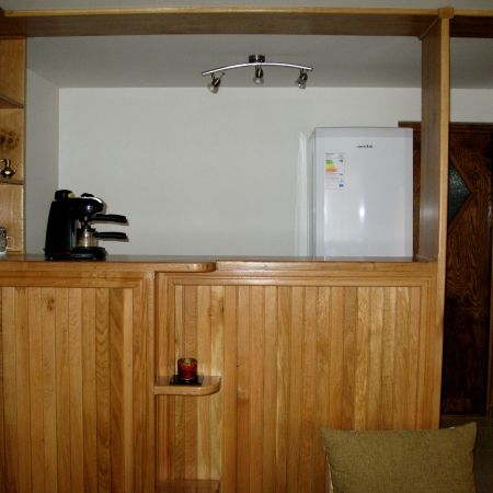 bar living