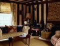 living  in stil traditional country-cottage