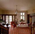 living in stil traditional, cu culori calde